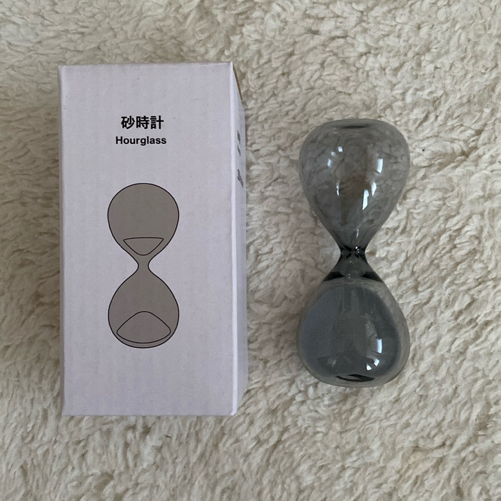 ❤️ Japan Mini Hourglass New in Box